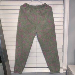 grey sweats w neon pink butterfly’s